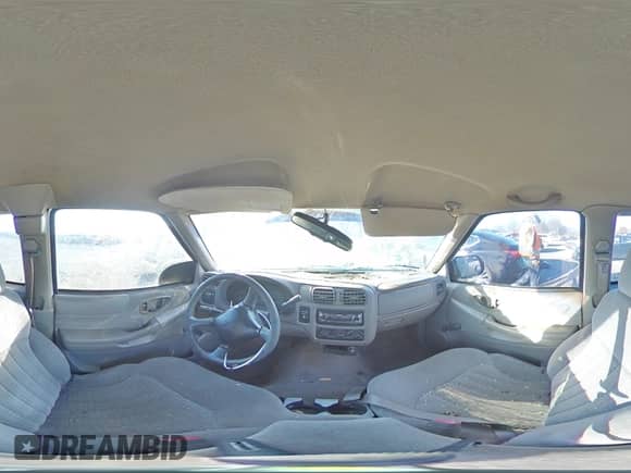 1999 Chevrolet S-10 LS Xtreme с VIN 1GCCS19W8X8210071, выставлен на аукционе Copart как лот 48141155 с пробегом 180 663 миль миль и Чистый • Clean title. История ставок и продаж доступна на DreamBid. Изображение 13.