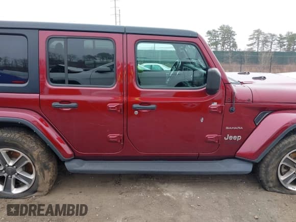 ✅ 2021 Jeep Wrangler Unlimited Sahara • VIN: 1C4HJXEG3MW720572 • Lot: 41899645. Listed on IAAI with 43,097 mi. Free auction sales archive from the USA and detailed vehicle history report at DreamBid. Image 13.