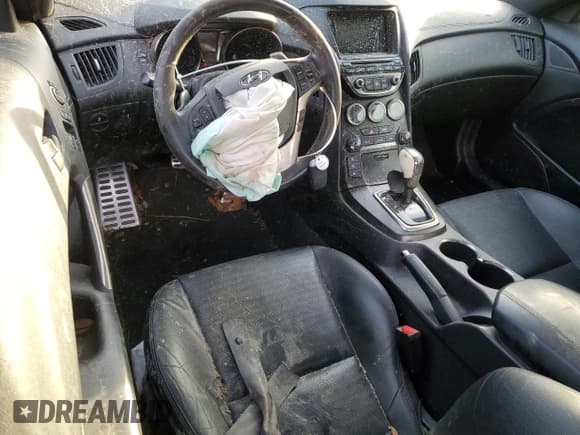 ✅ 2013 Hyundai Genesis Coupe Track • VIN: KMHHU6KJ0DU107687 • Lot: 89103525. Listed on Copart with 76,085 mi. Free auction sales archive from the USA and detailed vehicle history report at DreamBid. Image 8.