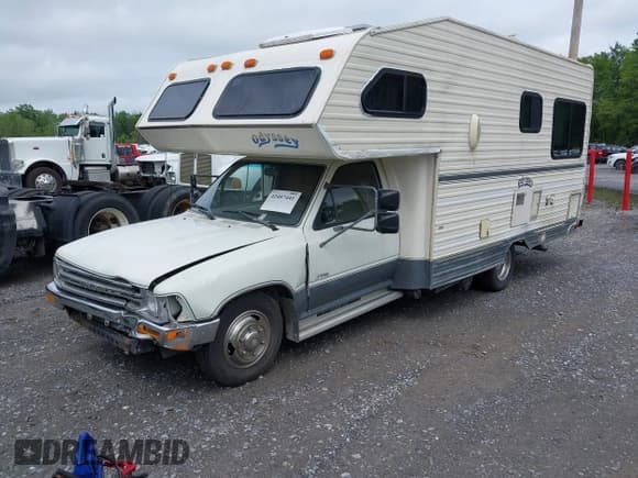 ✅ 1991 Toyota Pickup • VIN: JT5VN94T0M0021416 • Lot: 42487441. Wystawiony na IAAI z przebiegiem 87 380 mil. Bezpłatny archiwum sprzedaży aukcyjnych z USA i szczegółowy raport historii pojazdu na DreamBid. Zdjęcie 17.