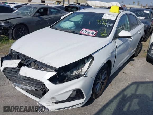 2019 Hyundai Sonata SE with VIN 5NPE24AF2KH814912, listed as a IAAI auction lot 43189754 with 66,938 mi miles and . Bid and sale history available at DreamBid. Image 2.