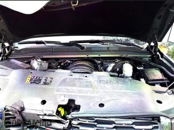 ✅ 2018 GMC Yukon Denali • VIN: 1GKS2CKJ8JR347667 • Lot: 60358014. Listed on Copart with Not provided. Free auction sales archive from the USA and detailed vehicle history report at DreamBid. Image 9.