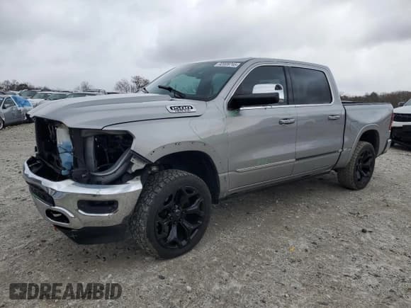 ✅ 2019 Ram 1500 Limited • VIN: 1C6SRFHTXKN530652 • Лот: 92009745. Опубликован ранее на Copart с пробегом 134 423 миль. Бесплатный доступ к архиву аукционных продаж из США и подробный отчёт об истории автомобиля на DreamBid. Изображение 1.