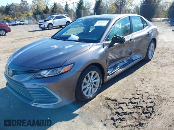 ✅ 2023 Toyota Camry LE • VIN: 4T1C11AK5PU082001 • Лот: 43592868. Опубликован ранее на IAAI с пробегом 47 330 миль. Бесплатный доступ к архиву аукционных продаж из США и подробный отчёт об истории автомобиля на DreamBid. Изображение 17.
