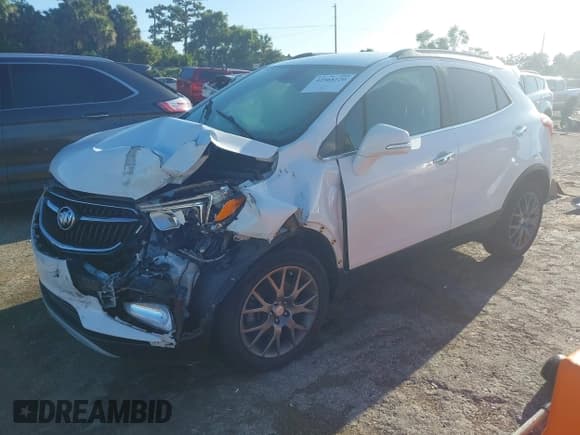 ✅ 2019 Buick Encore Sport Touring • VIN: KL4CJ1SB6KB711038 • Лот: 42568120. Опубликован ранее на IAAI с пробегом 88 230 миль. Бесплатный доступ к архиву аукционных продаж из США и подробный отчёт об истории автомобиля на DreamBid. Изображение 2.