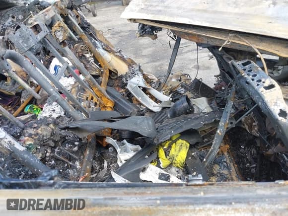 ✅ 2020 Jaguar F-Pace 25t Premium • VIN: SADCJ2FX5LA630805 • Lot: 41983677. Listed on IAAI with Not provided. Free auction sales archive from the USA and detailed vehicle history report at DreamBid. Image 8.