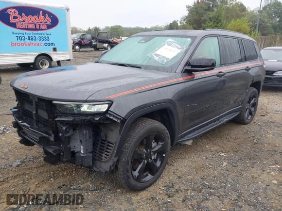 ✅ 2023 Jeep Grand Cherokee Limited • VIN: 1C4RJKBG9P8702355 • Lot: 43134647. Listed on IAAI with 48,888 mi. Free auction sales archive from the USA and detailed vehicle history report at DreamBid. Image 2.