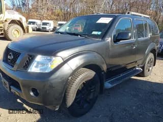 ✅ 2010 Nissan Pathfinder SE • VIN: 5N1AR1NB1AC600421 • Lot: 43727039. Wystawiony na IAAI z przebiegiem 150 636 mil. Bezpłatny archiwum sprzedaży aukcyjnych z USA i szczegółowy raport historii pojazdu na DreamBid. Zdjęcie 6.