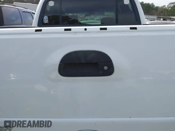 ✅ 2001 Ford Explorer Sport Trac • VIN: 1FMZU67EX1UC15522 • Лот: 41436588. Опубликован ранее на IAAI с пробегом 408 281 миль. Бесплатный доступ к архиву аукционных продаж из США и подробный отчёт об истории автомобиля на DreamBid. Изображение 16.