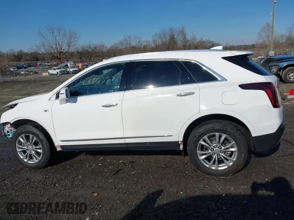 ✅ 2020 Cadillac XT5 Premium Luxury FWD • VIN: 1GYKNCR45LZ151489 • Lot: 43805576. Wystawiony na IAAI z przebiegiem 91 791 mil. Bezpłatny archiwum sprzedaży aukcyjnych z USA i szczegółowy raport historii pojazdu na DreamBid. Zdjęcie 14.