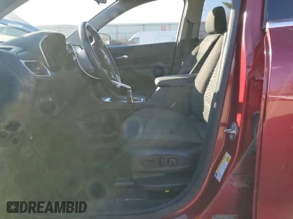 ✅ 2018 Chevrolet Equinox LT • VIN: 2GNAXJEV5J6206585 • Lot: 90527385. Wystawiony na Copart z przebiegiem 150 587 mil. Bezpłatny archiwum sprzedaży aukcyjnych z USA i szczegółowy raport historii pojazdu na DreamBid. Zdjęcie 7.