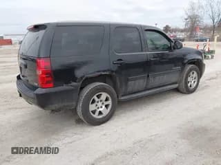 ✅ 2008 Chevrolet Tahoe Police • VIN: 1GNEC030X8R246979 • Lot: 41714414. Listed on IAAI with 209,942 mi. Free auction sales archive from the USA and detailed vehicle history report at DreamBid. Image 4.