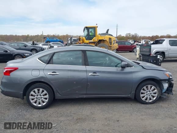 ✅ 2017 Nissan Sentra SV • VIN: 3N1AB7AP6HY279672 • Lot: 43569626. Listed on IAAI with 109,717 mi. Free auction sales archive from the USA and detailed vehicle history report at DreamBid. Image 13.