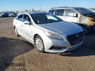 2016 Hyundai Sonata SE z VIN KMHE24L11GA011679, wystawiony jako IAAI lot #43495595 z przebiegiem 261 662 mil mil oraz . Historia ofert i sprzedaży dostępna na DreamBid. Obrazek 1.