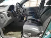 ✅ 2005 Chevrolet Aveo LS • VIN: KL1TD62615B353355 • Lot: 88861405. Wystawiony na Copart z przebiegiem 48 514 mil. Bezpłatny archiwum sprzedaży aukcyjnych z USA i szczegółowy raport historii pojazdu na DreamBid. Zdjęcie 7.