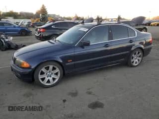 1999 BMW 3 Series 328i z VIN WBAAM5330XKG07140, wystawiony jako Copart lot #88119065 z przebiegiem 235 523 mil mil oraz Szkoda całkowita • Salvage title. Historia ofert i sprzedaży dostępna na DreamBid. Obrazek 1.