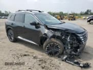 ✅ 2025 Nissan Rogue Platinum • VIN: JN8BT3DD4SW304600 • Lot: 67748615. Listed on Copart with 908 mi. Free auction sales archive from the USA and detailed vehicle history report at DreamBid. Image 4.