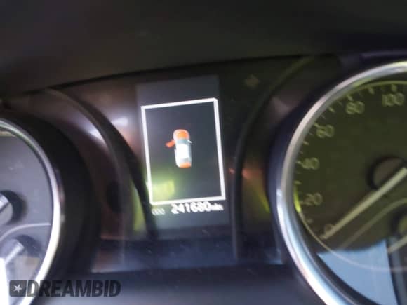 2020 Toyota Camry Hybrid LE z VIN 4T1C31AK0LU524185, wystawiony jako IAAI lot #43334178 z przebiegiem 241 680 mil mil oraz . Historia ofert i sprzedaży dostępna na DreamBid. Obrazek 7.