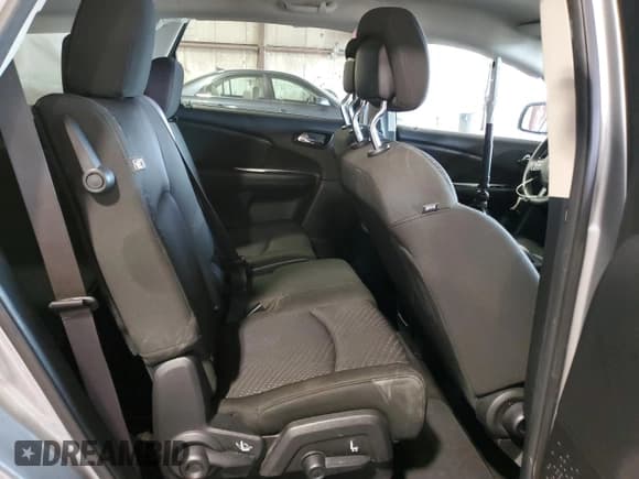 ✅ 2019 Dodge Journey SE • VIN: 3C4PDCBB4KT853011 • Lot: 81365415. Wystawiony na Copart z przebiegiem 88 763 mil. Bezpłatny archiwum sprzedaży aukcyjnych z USA i szczegółowy raport historii pojazdu na DreamBid. Zdjęcie 11.