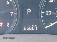 ✅ 2011 Lexus RX 350 • VIN: JTJZK1BAXB2005451 • Лот: 41218592. Опубликован ранее на IAAI с пробегом 185 801 миль. Бесплатный доступ к архиву аукционных продаж из США и подробный отчёт об истории автомобиля на DreamBid. Изображение 15.