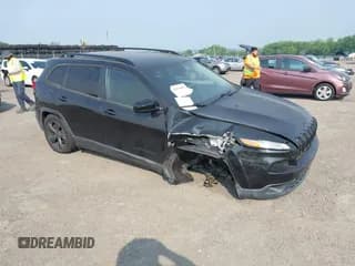 ✅ 2016 Jeep Cherokee Latitude • VIN: 1C4PJLCS2GW107732 • Lot: 42478605. Wystawiony na IAAI z przebiegiem 59 389 mil. Bezpłatny archiwum sprzedaży aukcyjnych z USA i szczegółowy raport historii pojazdu na DreamBid. Zdjęcie 1.