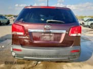 ✅ 2013 Kia Sorento LX • VIN: 5XYKTDA26DG368027 • Lot: 93560615. Listed on Copart with 140,902 mi. Free auction sales archive from the USA and detailed vehicle history report at DreamBid. Image 6.