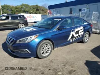 ✅ 2016 Hyundai Sonata SE • VIN: 5NPE24AF7GH411399 • Лот: 82699965. Опубликован ранее на Copart с пробегом 162 282 миль. Бесплатный доступ к архиву аукционных продаж из США и подробный отчёт об истории автомобиля на DreamBid. Изображение 1.