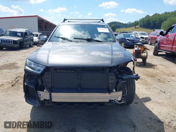 ✅ 2019 Audi Q7 Premium • VIN: WA1AAAF75KD011271 • Лот: 42994431. Опубликован ранее на IAAI с пробегом 55 822 миль. Бесплатный доступ к архиву аукционных продаж из США и подробный отчёт об истории автомобиля на DreamBid. Изображение 13.