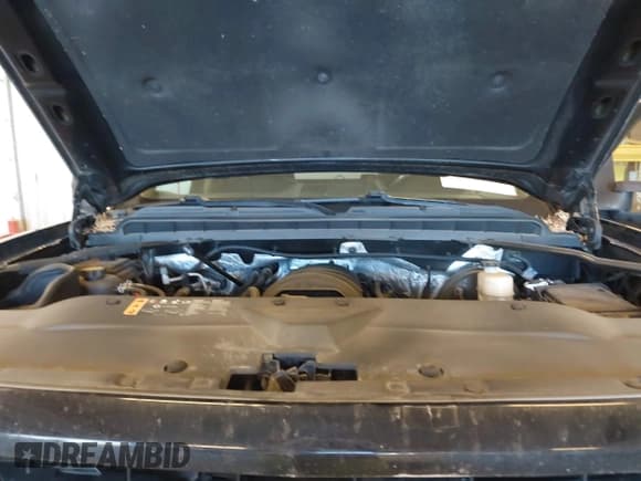 ✅ 2017 Chevrolet Silverado 1500 LT • VIN: 1GCVKREC3HZ277921 • Lot: 43488619. Listed on IAAI with 143,245 mi. Free auction sales archive from the USA and detailed vehicle history report at DreamBid. Image 10.