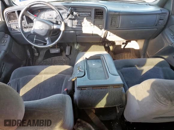 ✅ 2002 Chevrolet Silverado 1500 LS • VIN: 2GCEC19V021165488 • Lot: 91058985. Listed on Copart with 277,243 mi. Free auction sales archive from the USA and detailed vehicle history report at DreamBid. Image 8.