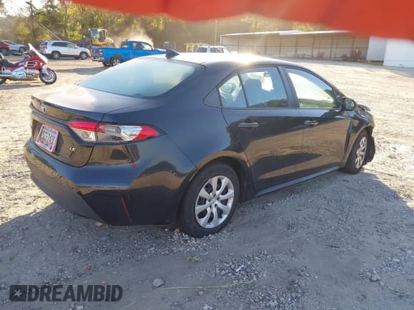 ✅ 2020 Toyota Corolla LE • VIN: 5YFEPRAE5LP133458 • Лот: 43326205. Опубликован ранее на IAAI с пробегом 122 058 миль. Бесплатный доступ к архиву аукционных продаж из США и подробный отчёт об истории автомобиля на DreamBid. Изображение 4.