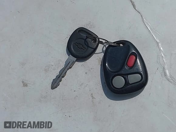 ✅ 2001 Chevrolet Suburban LS • VIN: 3GNEC16T81G166386 • Лот: 42768973. Опубликован ранее на IAAI с пробегом 174 296 миль. Бесплатный доступ к архиву аукционных продаж из США и подробный отчёт об истории автомобиля на DreamBid. Изображение 11.