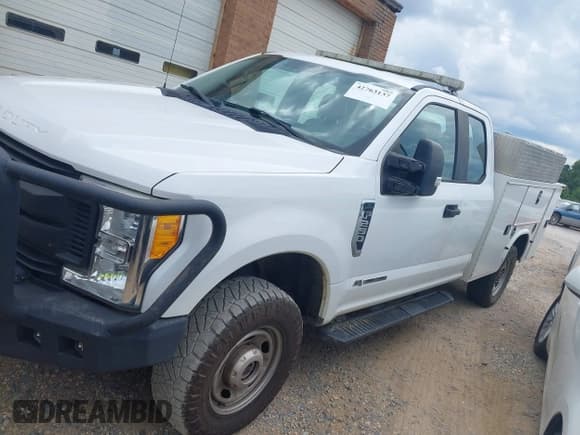 ✅ 2017 Ford F-250 • VIN: 1FD7X2BT3HED33204 • Lot: 42763137. Listed on IAAI with 125,270 mi. Free auction sales archive from the USA and detailed vehicle history report at DreamBid. Image 16.