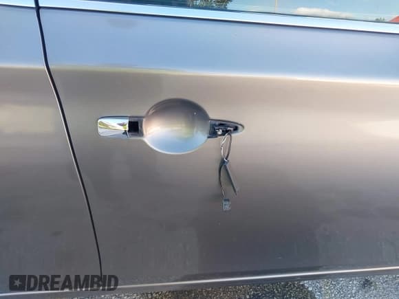 ✅ 2015 Nissan Sentra S • VIN: 3N1AB7AP3FY243628 • Лот: 43379884. Опубликован ранее на IAAI с пробегом 147 022 миль. Бесплатный доступ к архиву аукционных продаж из США и подробный отчёт об истории автомобиля на DreamBid. Изображение 13.