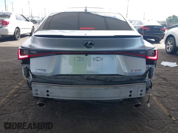 ✅ 2021 Lexus IS 350 F Sport • VIN: JTHGZ1B24M5042879 • Lot: 43295225. Listed on IAAI with 45,070 mi. Free auction sales archive from the USA and detailed vehicle history report at DreamBid. Image 15.