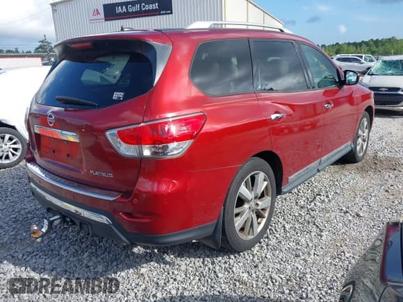 ✅ 2015 Nissan Pathfinder SV • VIN: 5N1AR2MN2FC656246 • Lot: 42518520. Listed on IAAI with 165,532 mi. Free auction sales archive from the USA and detailed vehicle history report at DreamBid. Image 4.