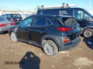 ✅ 2020 Hyundai Kona SEL • VIN: KM8K22AA3LU436940 • Лот: 43497566. Опубликован ранее на IAAI с пробегом 63 137 миль. Бесплатный доступ к архиву аукционных продаж из США и подробный отчёт об истории автомобиля на DreamBid. Изображение 3.