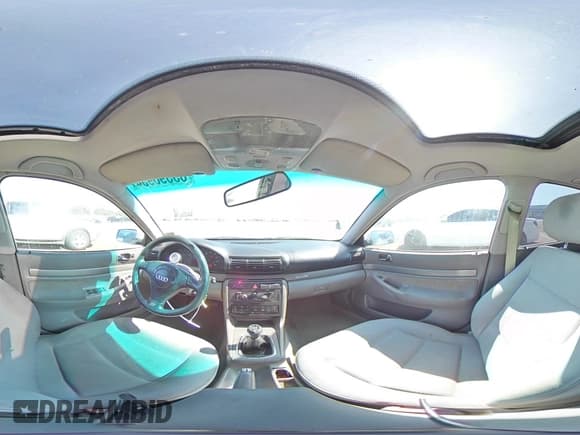 ✅ 1999 Audi A4 • VIN: WAUBB28DXXA299469 • Lot: 65596934. Wystawiony na Copart z przebiegiem 207 289 mil. Bezpłatny archiwum sprzedaży aukcyjnych z USA i szczegółowy raport historii pojazdu na DreamBid. Zdjęcie 12.