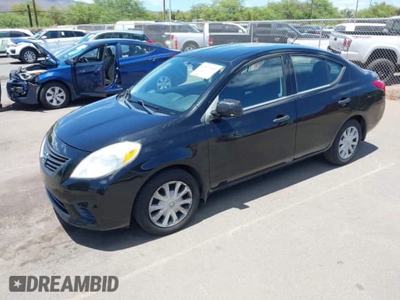 ✅ 2012 Nissan Versa SV • VIN: 3N1CN7AP1CL856436 • Lot: 42873681. Wystawiony na IAAI z przebiegiem 133 766 mil. Bezpłatny archiwum sprzedaży aukcyjnych z USA i szczegółowy raport historii pojazdu na DreamBid. Zdjęcie 2.