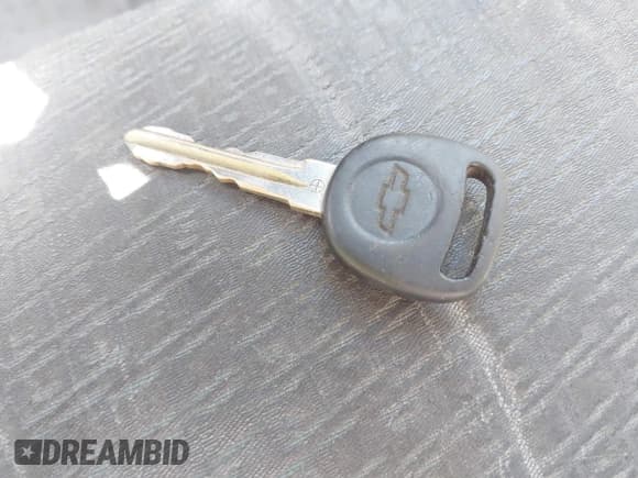 ✅ 2008 Chevrolet Equinox LT • VIN: 2CNDL43FX86281545 • Лот: 41822979. Опубликован ранее на IAAI с пробегом 132 316 миль. Бесплатный доступ к архиву аукционных продаж из США и подробный отчёт об истории автомобиля на DreamBid. Изображение 11.