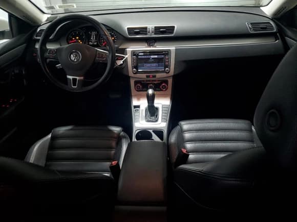 ✅ 2012 Volkswagen CC Sport • VIN: WVWMP7AN3CE501794 • Lot: 87208175. Listed on Copart with 93,439 mi. Free auction sales archive from the USA and detailed vehicle history report at DreamBid. Image 8.