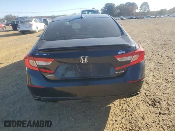 ✅ 2018 Honda Accord Sport • VIN: 1HGCV1F35JA181597 • Lot: 91858365. Wystawiony na Copart z przebiegiem 53 346 mil. Bezpłatny archiwum sprzedaży aukcyjnych z USA i szczegółowy raport historii pojazdu na DreamBid. Zdjęcie 6.