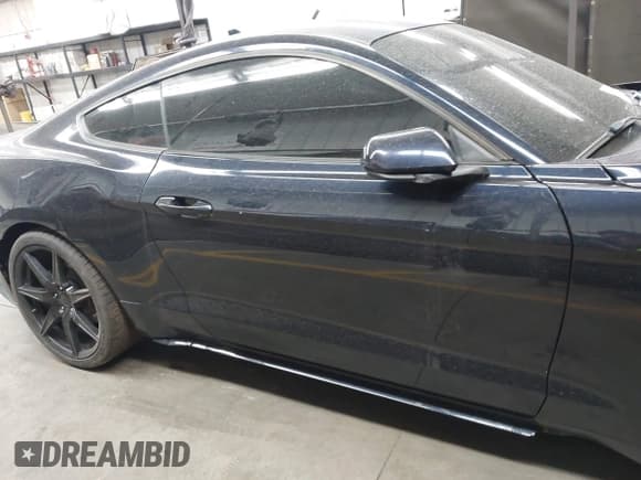✅ 2021 Ford Mustang EcoBoost • VIN: 1FA6P8TH0M5110017 • Lot: 41949095. Wystawiony na IAAI z przebiegiem 50 321 mil. Bezpłatny archiwum sprzedaży aukcyjnych z USA i szczegółowy raport historii pojazdu na DreamBid. Zdjęcie 13.