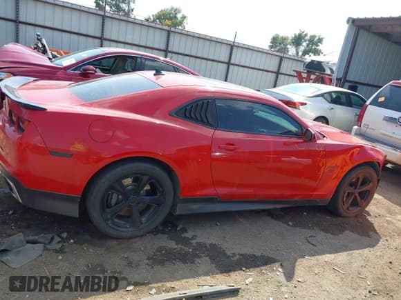 ✅ 2010 Chevrolet Camaro 2SS • VIN: 2G1FT1EW1A9122323 • Lot: 43212299. Listed on IAAI with 113,463 mi. Free auction sales archive from the USA and detailed vehicle history report at DreamBid. Image 12.