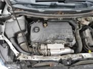 ✅ 2018 Chevrolet Cruze LT • VIN: 1G1BE5SM0J7172361 • Lot: 84968795. Wystawiony na Copart z przebiegiem 74 695 mil. Bezpłatny archiwum sprzedaży aukcyjnych z USA i szczegółowy raport historii pojazdu na DreamBid. Zdjęcie 15.