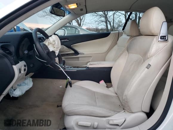 ✅ 2010 Lexus IS 250 C • VIN: JTHFF2C27A2509282 • Lot: 86063204. Listed on Copart with 109,297 mi. Free auction sales archive from the USA and detailed vehicle history report at DreamBid. Image 7.