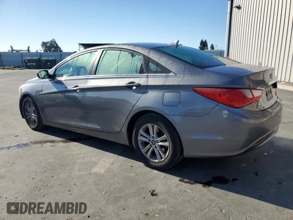 ✅ 2011 Hyundai Sonata GLS • VIN: 5NPEB4ACXBH268270 • Лот: 82500835. Опубликован ранее на Copart с пробегом 142 956 миль. Бесплатный доступ к архиву аукционных продаж из США и подробный отчёт об истории автомобиля на DreamBid. Изображение 2.