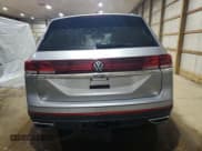 ✅ 2025 Volkswagen Atlas SE • VIN: 1V2WR2CA2SC507224 • Lot: 89637475. Wystawiony na Copart z przebiegiem 19 207 mil. Bezpłatny archiwum sprzedaży aukcyjnych z USA i szczegółowy raport historii pojazdu na DreamBid. Zdjęcie 6.