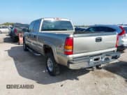 ✅ 2002 Chevrolet Silverado 2500HD LS • VIN: 1GCHK23U22F147301 • Lot: 43522784. Wystawiony na IAAI z przebiegiem 161 198 mil. Bezpłatny archiwum sprzedaży aukcyjnych z USA i szczegółowy raport historii pojazdu na DreamBid. Zdjęcie 3.