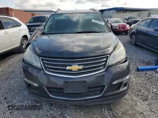 ✅ 2016 Chevrolet Traverse LT • VIN: 1GNKRGKD8GJ341990 • Lot: 69833644. Wystawiony na Copart z przebiegiem 174 865 mil. Bezpłatny archiwum sprzedaży aukcyjnych z USA i szczegółowy raport historii pojazdu na DreamBid. Zdjęcie 5.